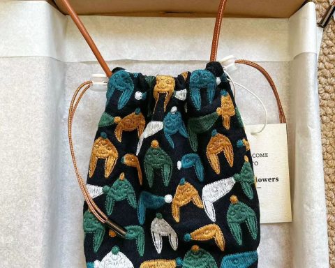Handmade embroidered phone crossbody bag fox pattern for walking