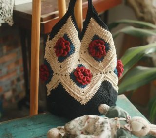 Hand-woven rose flower crochet tote bag Pastoral vintage women shoulder bag