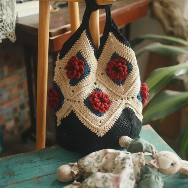 Hand-woven rose flower crochet tote bag Pastoral vintage women shoulder bag