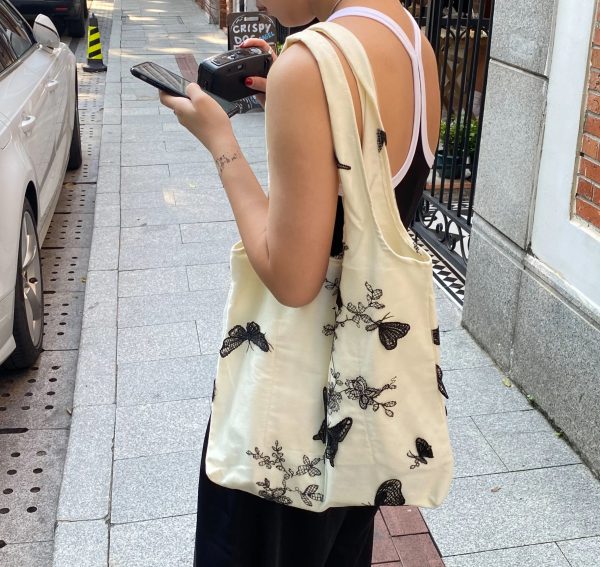 Vintage embroidered crossbody bag Black Butterfly lace Canvas Bags for women Casual Arts shoulder bag