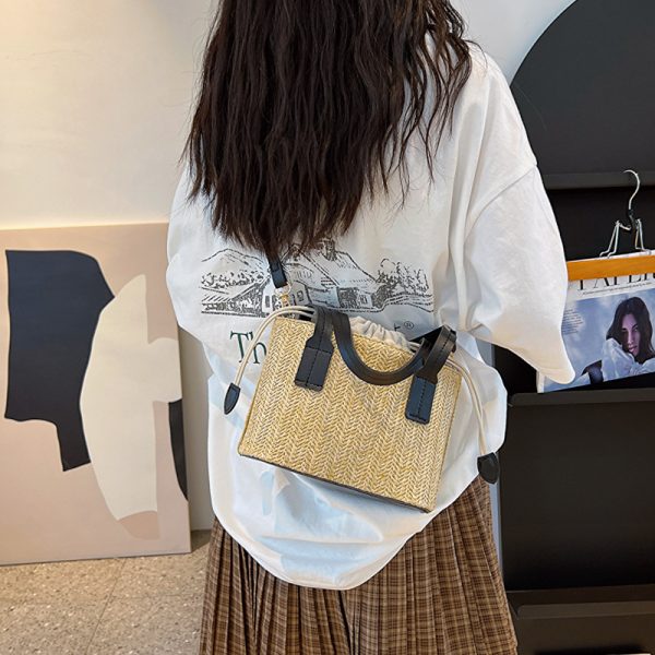 Handbags Straw Woven Bucket Bag with Leather Strap